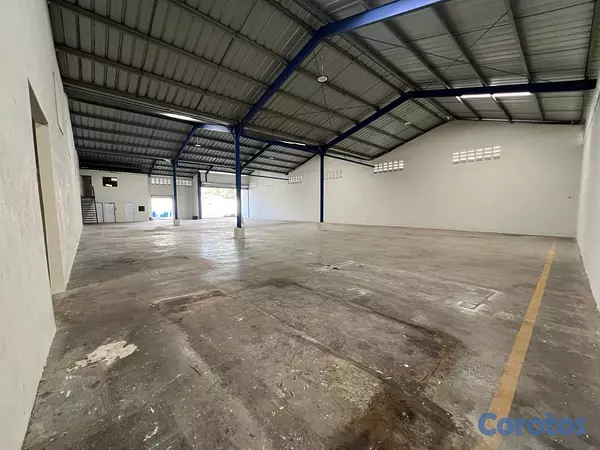 oficinas y locales comerciales - Local Comercial en Santo Domingo Este Zona comerci 6