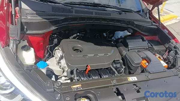 jeepetas y camionetas - Hyundai Santa Fe Sport 2017, la Full, Techo Panoramico RD$950,000 NEG. SDE 4