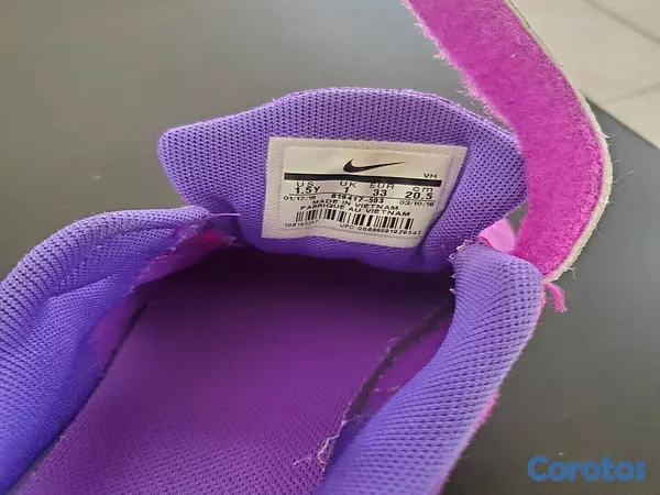 ropa y zapatos - Tenis Nike de niña  3