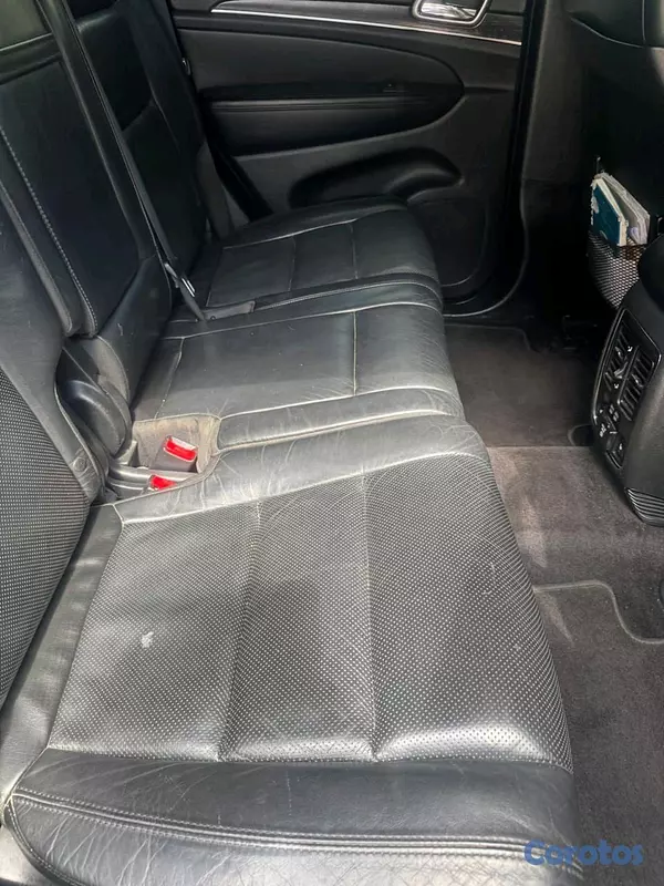 jeepetas y camionetas - SE VENDE JEEPETA GRAND CHEROKEE LIMITED AÑO 2018 4