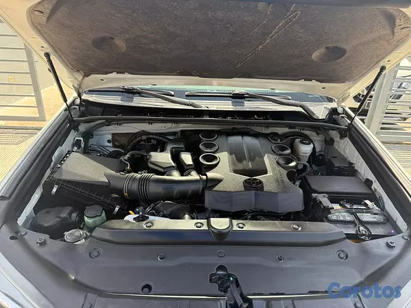 jeepetas y camionetas - Toyota 4Runner Limited Full 2023 9