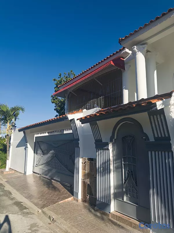 casas - 
Propiedad valorada en RD$30.3 millones y disponible por solo RD$26.5 millones. 4