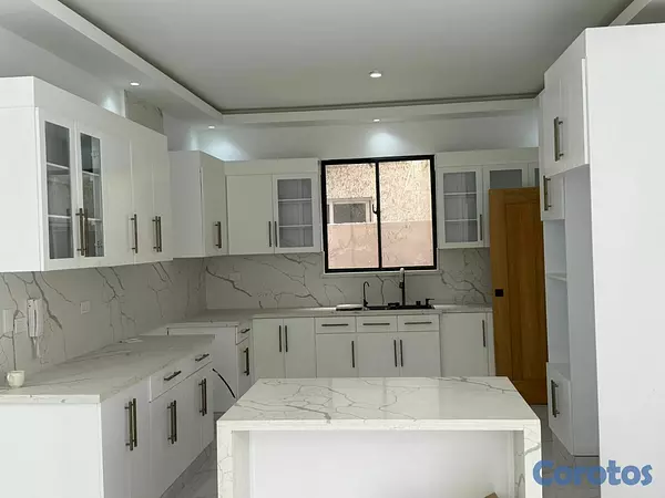 casas - CASA MODERNA EN VENTA DE DOS NIVELES, SANTIAGO. 3