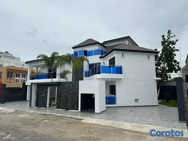 casas - venta de Mansión en la autopista de san Isidro con 4 habitaciones y 355mts  8