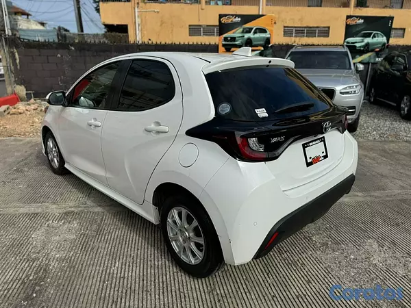 carros - Toyota Yaris 2022 4