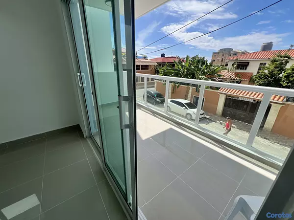 casas - venta de casa nueva Moderna en la autopista de San Isidro Brisa oriental  9