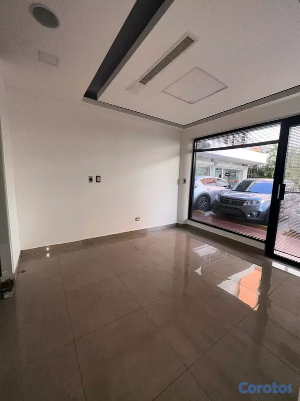 oficinas y locales comerciales - LOCAL COMERCIAL BELLA VISTA 3
