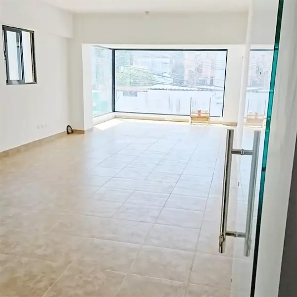 oficinas y locales comerciales - Local en venta en Ens la Fe  4
