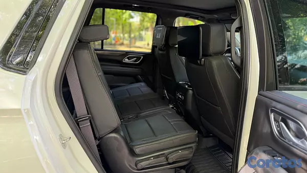 jeepetas y camionetas - Chevrolet Tahoe RST 2024 24,000KM Turbo Diesel 4WD 9