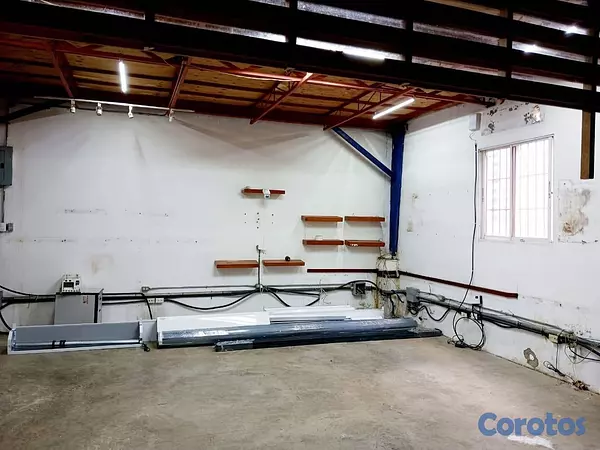 otros inmuebles - Alquilo Nave industrial en Herrera, Pantoja 4