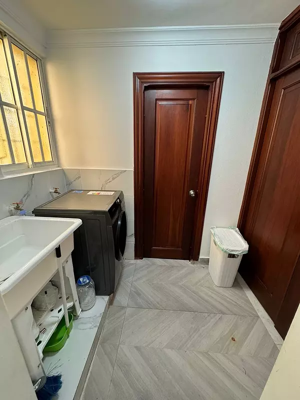 apartamentos - Apartamento en Venta
GALÁ
RD$8,000,000.00
Mantenimiento: RD$3,000.00

 8