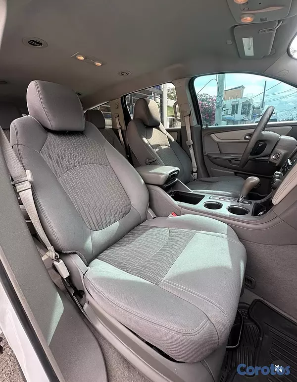 jeepetas y camionetas - Chevrolet Traverse LS 2016 5