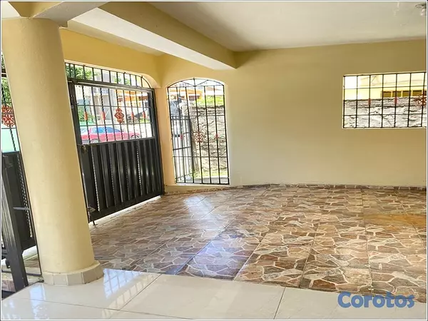 casas - Vendo Excelente Casa en SAN CRISTOBAL, Madre Vieja 5