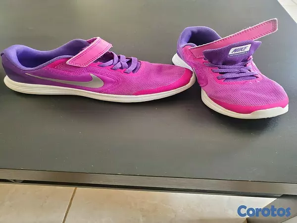 ropa y zapatos - Tenis Nike de niña  4