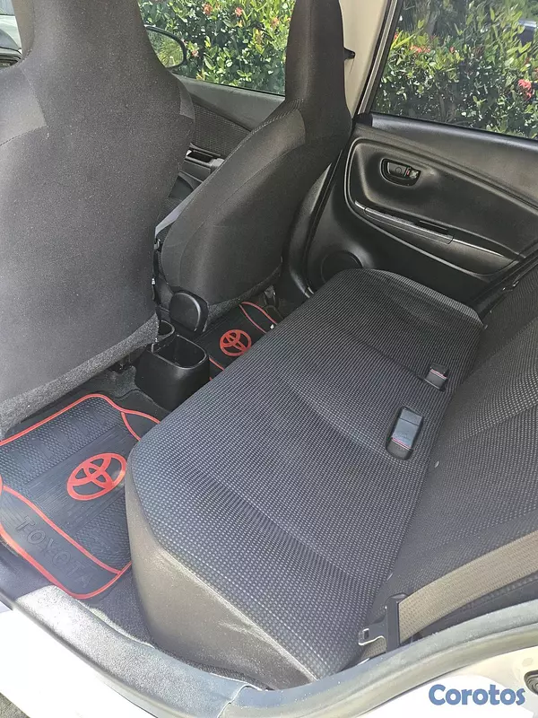 carros - Toyota vitz 2020 7
