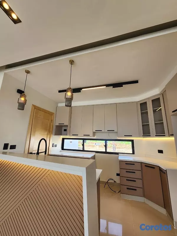 casas - venta de casa próximo a la avenida ecológica Santo Domingo este  7