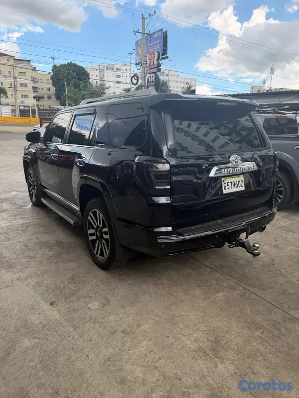 jeepetas y camionetas - TOYOTA 4RUNNER LIMITED 2016 - 4WD 2