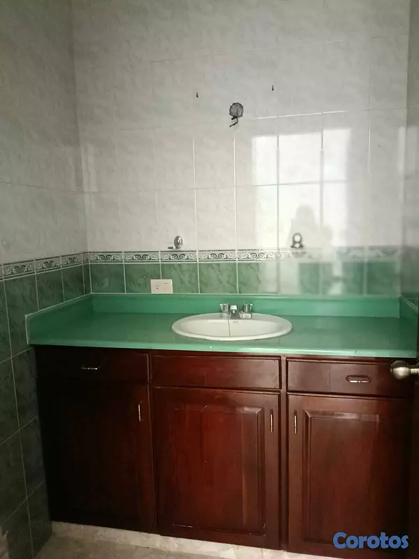 casas - Alquiler de Casa en Colinas del Oeste 8