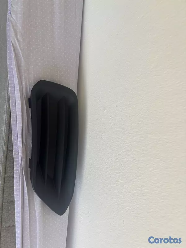 repuestos - tapa derecha bumper delantero volvo xc40  2