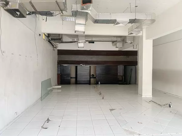 oficinas y locales comerciales - Local primer nivel espacio abierto 6
