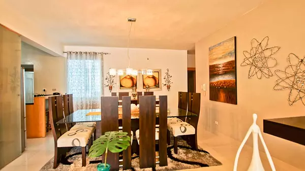 apartamentos - Se Renta Apartamento Totalmente Amueblado en Zona Centrica  7