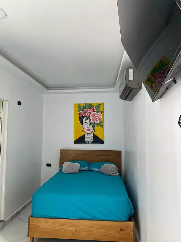 apartamentos - Alquiler Estudio Amueblado con Balcón Ubicado en la Zona Colonial, Santo Domingo 1