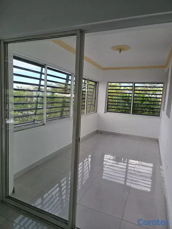 apartamentos - Alquila apartamento 3er piso Residencial Mar Carib 14