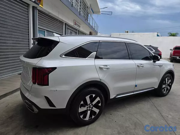 jeepetas y camionetas - KIA SORENTO SX 2022 BLANCO GASOLINA 7
