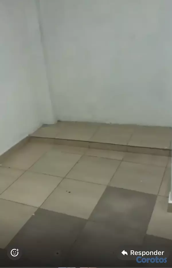 apartamentos - alquiler de aparta estudio en la feria cerca de todo súper cómodo  4