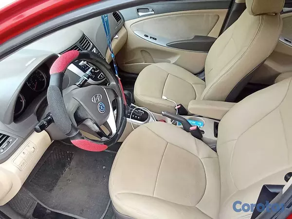 carros - 🔥 Hyundai Accent 2013 Automático 🔥 ¡RD$385,000 y A 4
