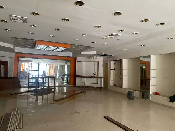 oficinas y locales comerciales - Local Comercial, Calle El Conde, Zona Colonial, Santo Domingo 3