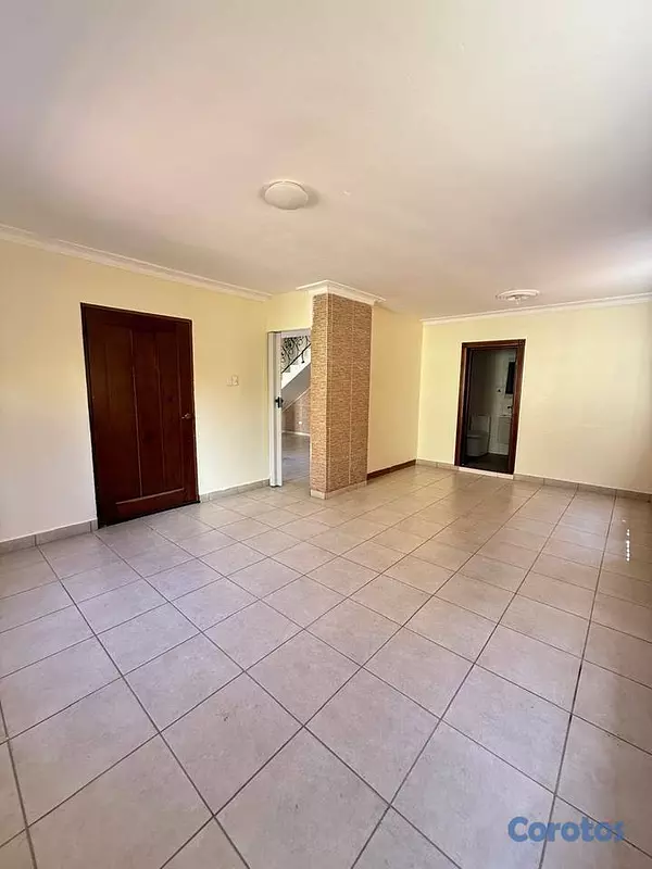 casas - Alquiler de Casa en Los Prados 2