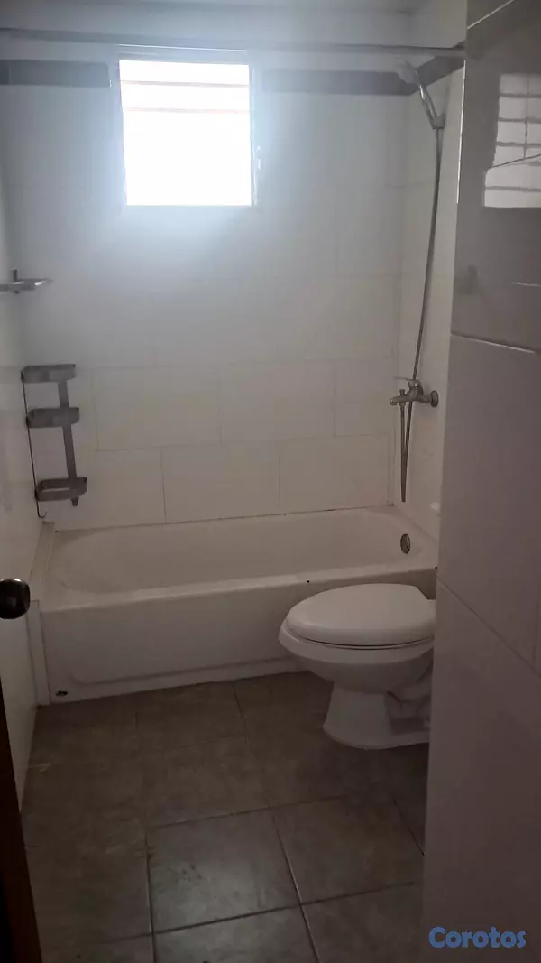 apartamentos - Vendo apt en Evaristo Morales de 3 hab y 3 parqueo 18