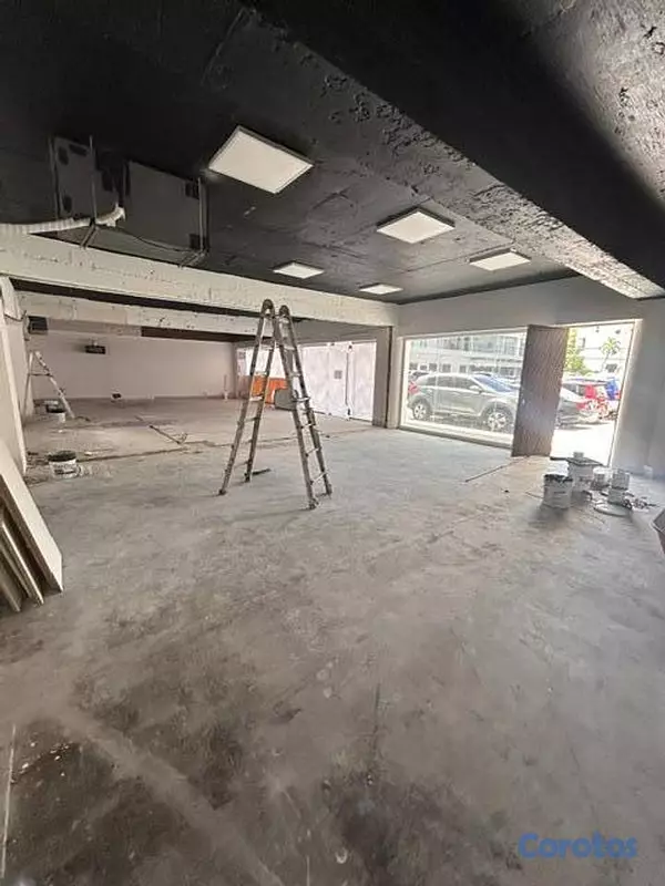 oficinas y locales comerciales - LOCAL COMERCIAL de 155mt2 EN ALQUILER En PIANTINI 2