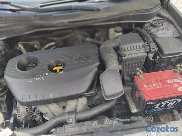 carros - HYUNDAI Y20 5