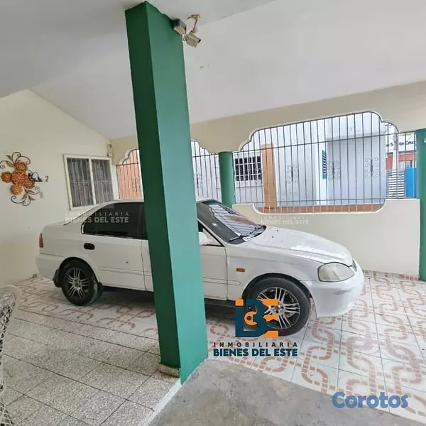 casas - Se vende amplia vivienda con cuatro dormitorios, m 8