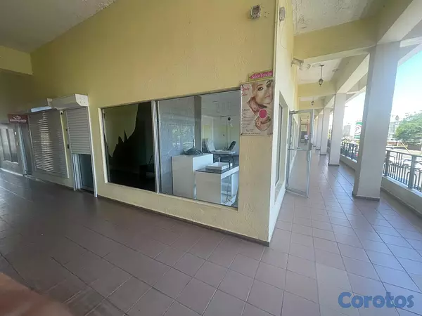 oficinas y locales comerciales - LOCAL COMERCIAL EN ALQUILER  4