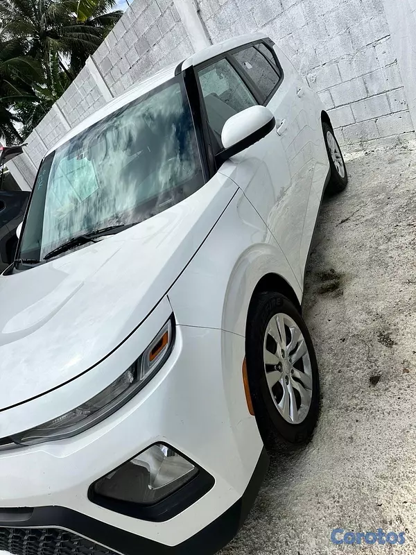 jeepetas y camionetas - Kia Soul LX 2020 ✨🚗 6