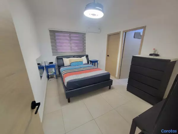 apartamentos - Vendo Apartamento excelentes condiciones 2do Piso próximo a la avenida España 8