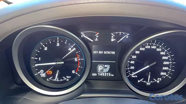 jeepetas y camionetas - Toyota land cruicer vxr 2014 3
