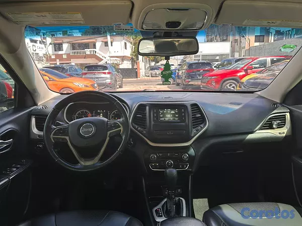 jeepetas y camionetas - Jeep Cherokee Latitude 2017 3