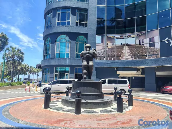 oficinas y locales comerciales - GRAN OPORTUNIDAD COMERCIAL EN MALECÓN CENTER 4