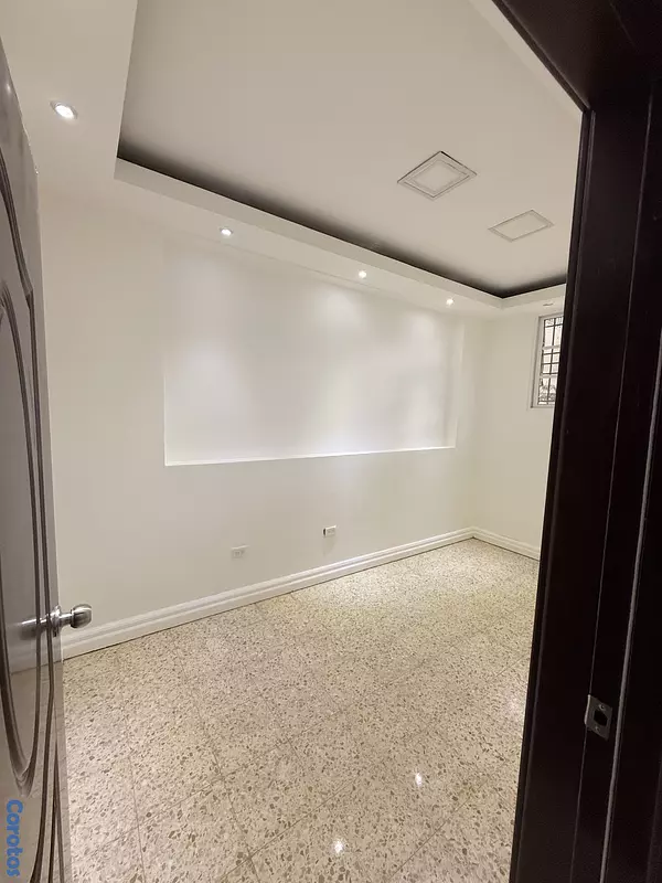 oficinas y locales comerciales - 🚀 ¡Local comercial premium en Gazcue disponible para renta! 🏢
 6