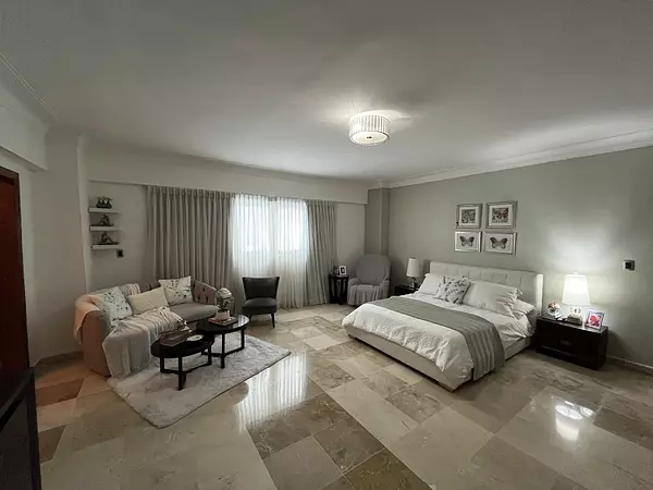 apartamentos - Espacioso apartamento en venta, Naco. 6