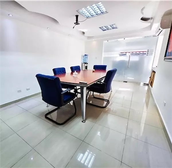 oficinas y locales comerciales - Local en Naco  9