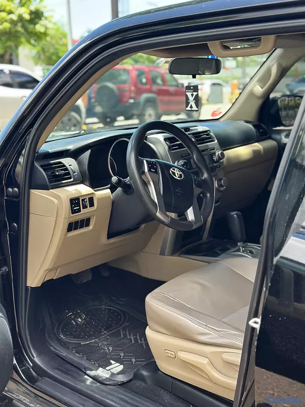 jeepetas y camionetas - Oferta Toyota 4Runner SR5 2011 Unico dueño. 5