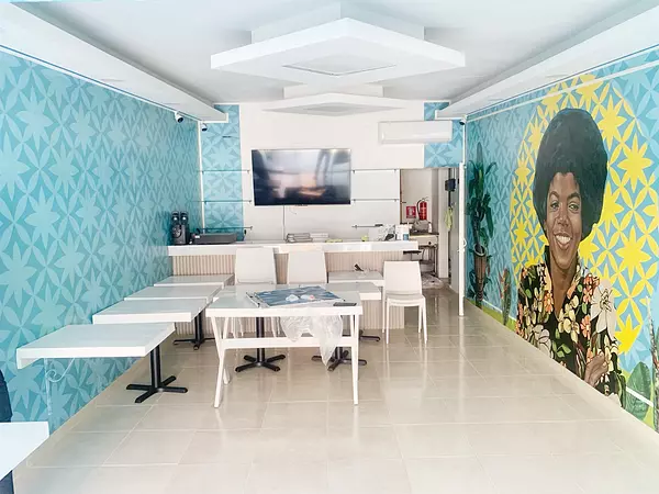 oficinas y locales comerciales - Local en bella vista primer nivel 7