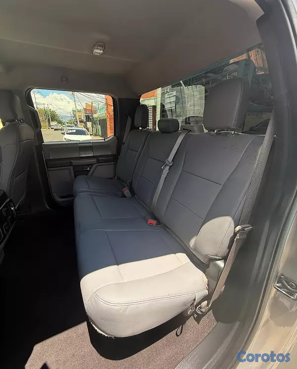 jeepetas y camionetas - Ford F150 XLT 2020 8