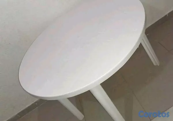 muebles y colchones - mesa redonda plástica usada, como nueva  2