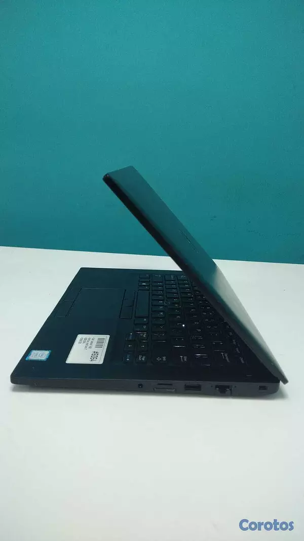computadoras y laptops - Dell Latitude 7490 / 8th Gen, Intel Core i7  8GB D 2